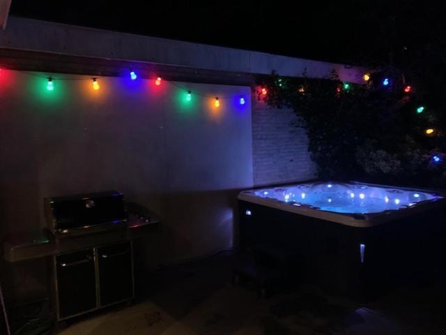 Villa Cosy Central Incl Jacuzzi Near Trainstation, Beach And City Heemstede Exteriör bild